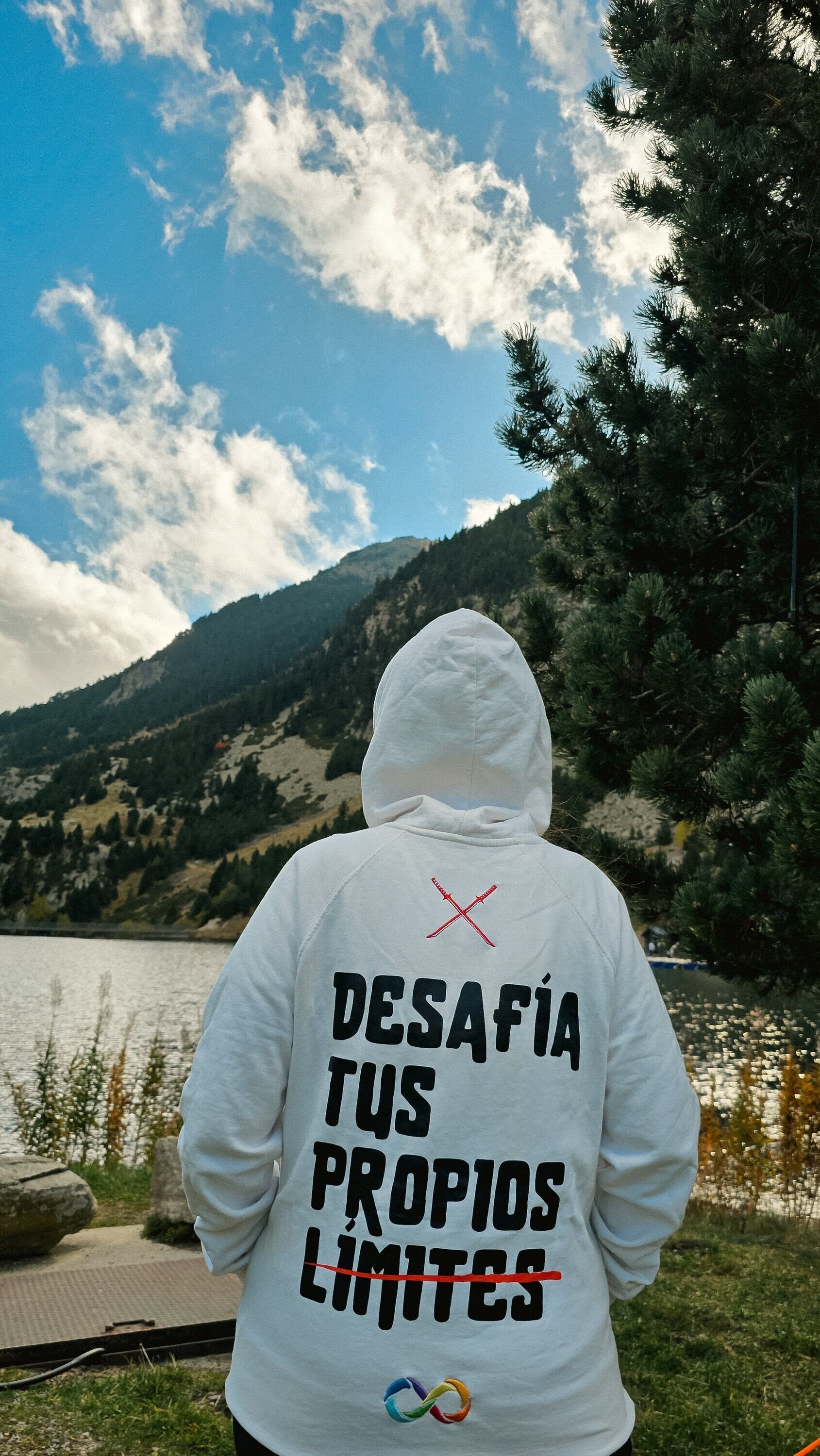 Sudadera Autistic University